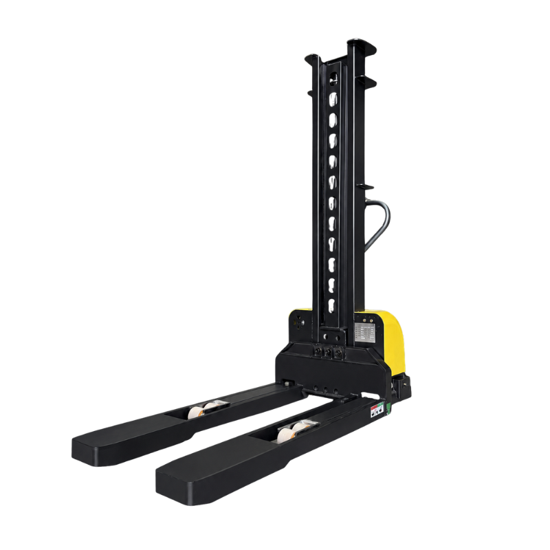 1.500 Kg / 1.5 Metros Apilador Autocargable RHER Full eléctrico